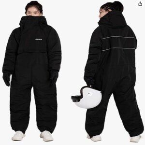 ✨ NEW with tags - Men & Women's Waterproof Snowsuits 4XL (fits small)